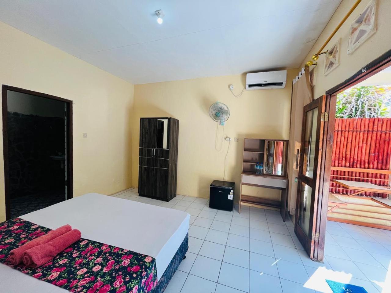 Mawar Homestay *